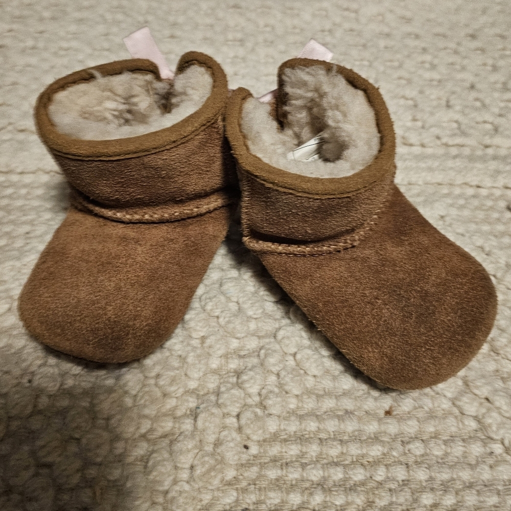 Ugg Baby Booties Genuine Leather Size 2/3